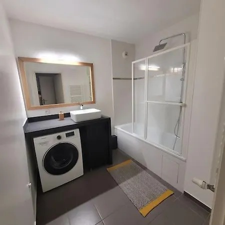 Apartment Cozy Apartment At Paris Doors With Free Car-Park Saint-Denis (Seine-Saint-Denis)